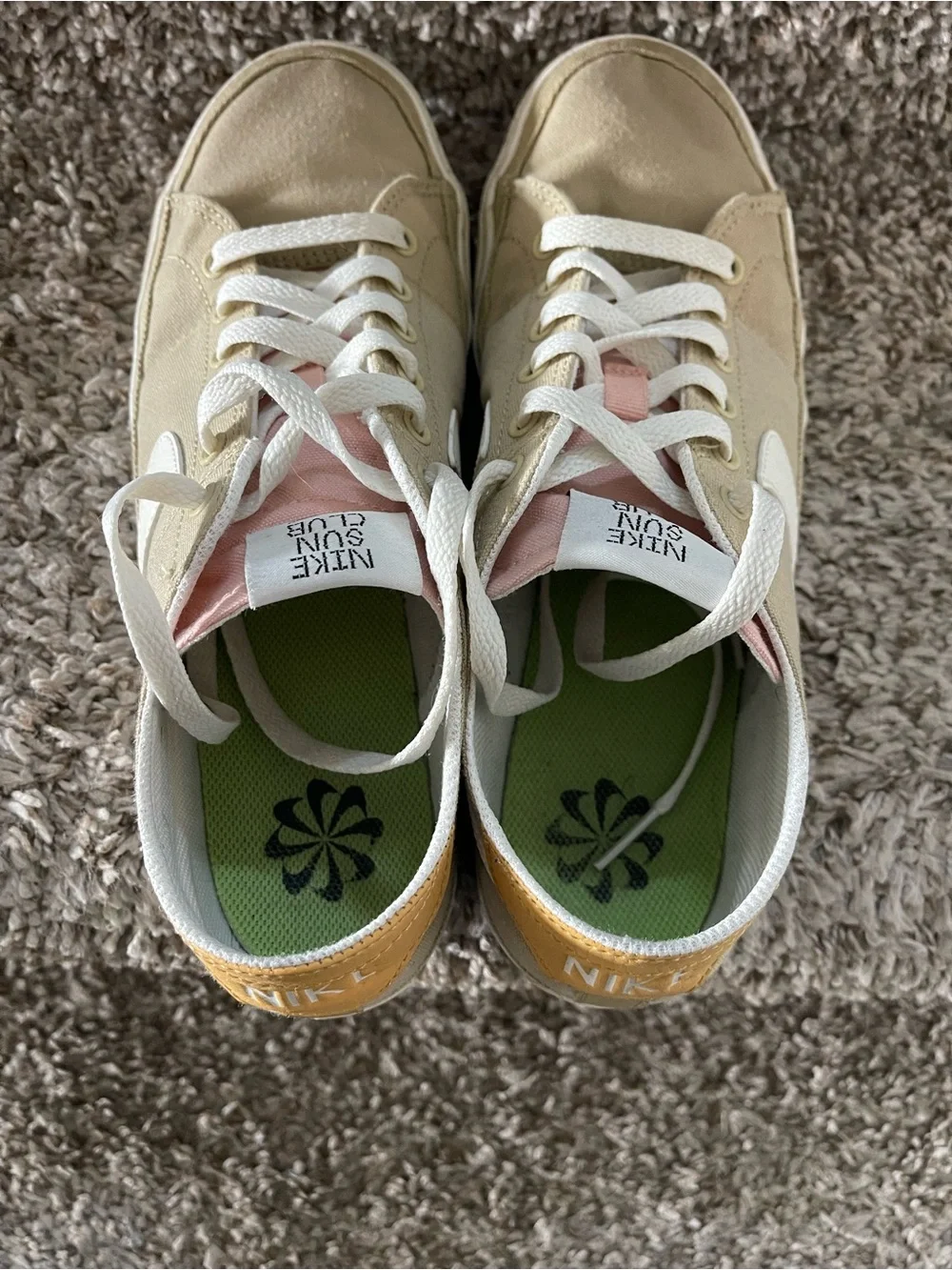 Nike court legacy